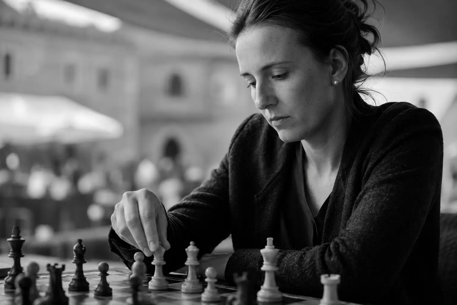 Une joueuse revient avec attention sur une partie difficile